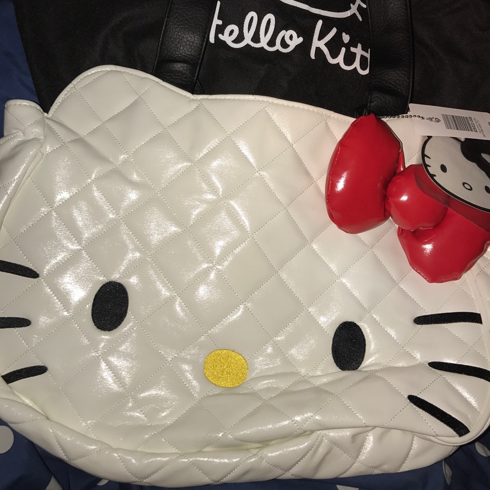 Hello Kitty purse! Very cute! NWT! RARE authentic