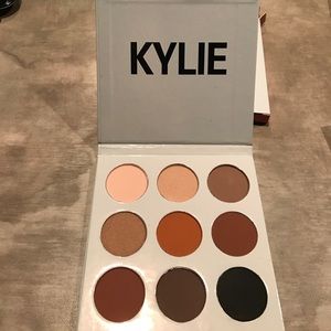 Kylie Jenner Bronze Palette Kyshadow