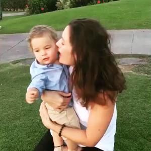 Meet your Posher, Leya