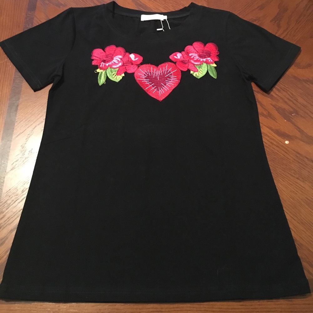 T-shirt new emvroideri flowers