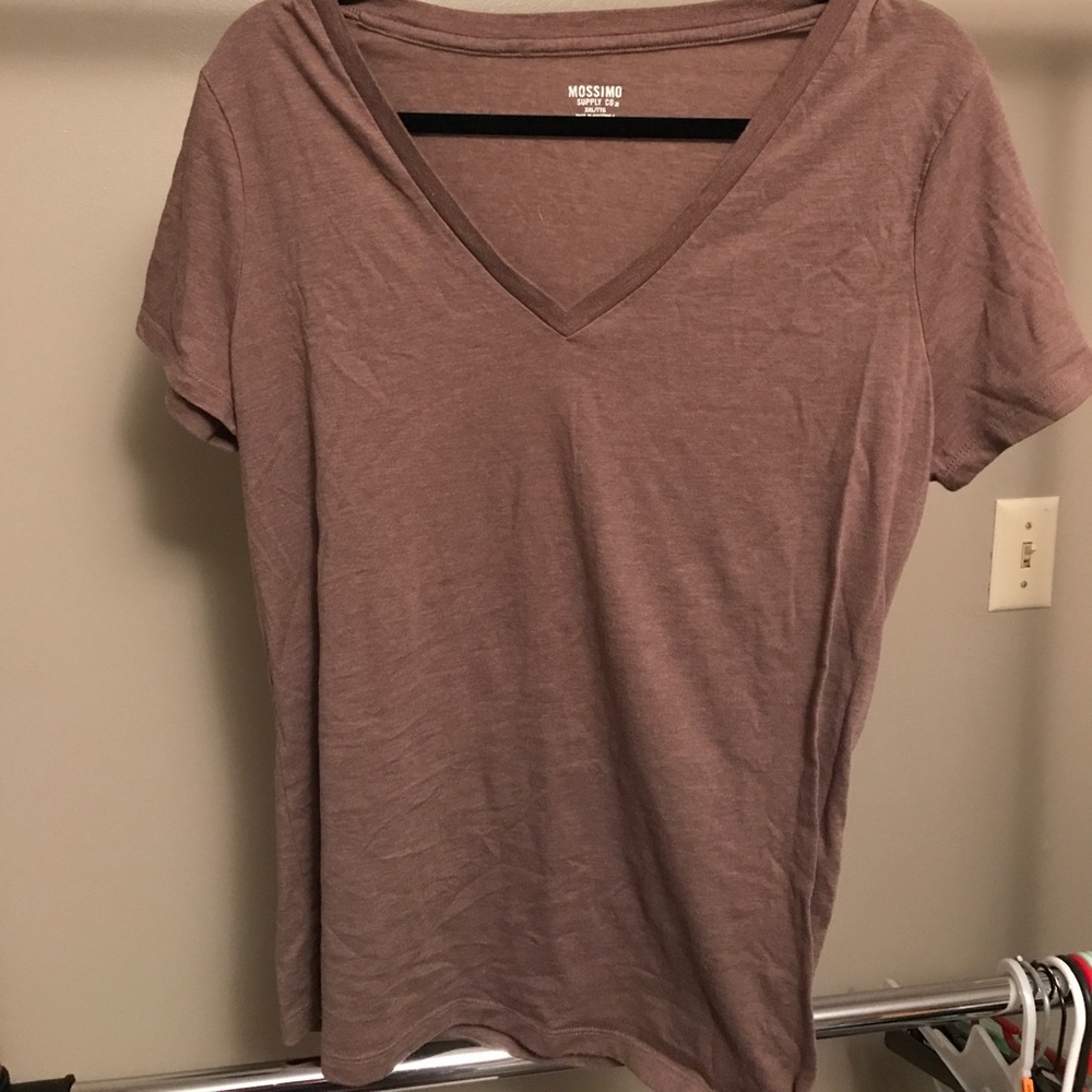 vneck tee