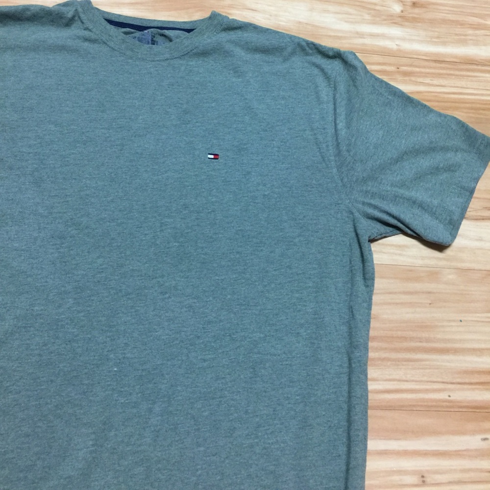 Like new* TOMMY Hilfiger T-shirt