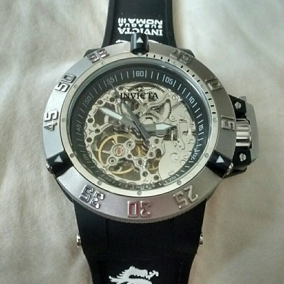 Invicta Subaqua Noma III watch