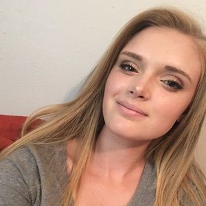 Meet your Posher, Elysia