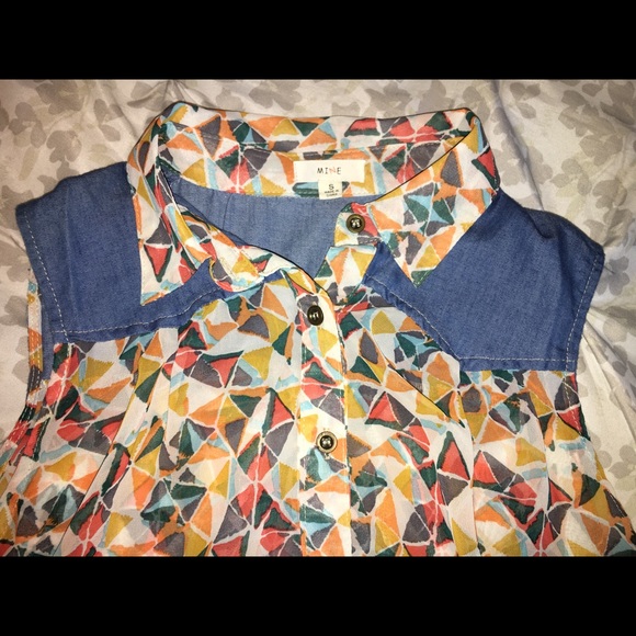 Vintage Button Up Sleeveless Tanktop - Picture 3 of 5