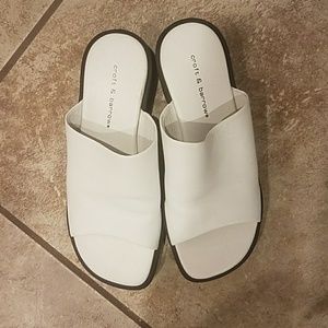 White sandals Size 7