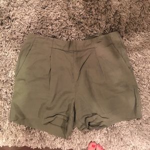 Madewell green shorts