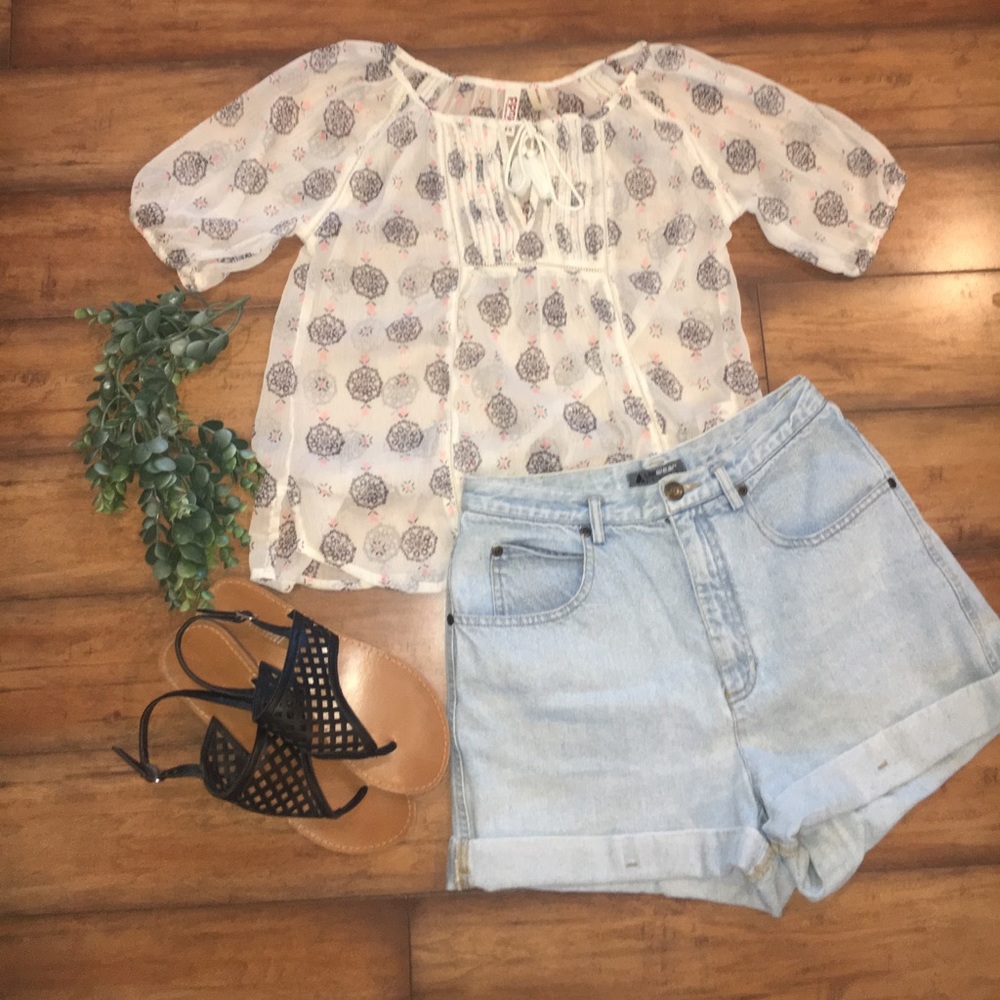 Mudd Sheer Short Sleeve Blouse