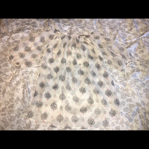 Mudd Sheer Short Sleeve Blouse - Picture 2 of 5