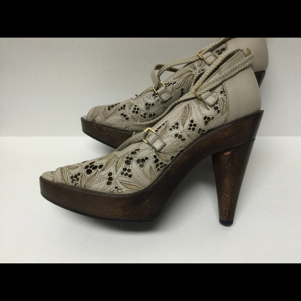 👠Tracy Reese heels👠 - Picture 3 of 5