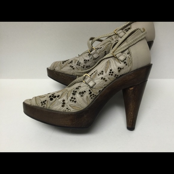 👠Tracy Reese heels👠 - Picture 3 of 5