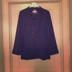 Calvin Klein 2 Piece Suit