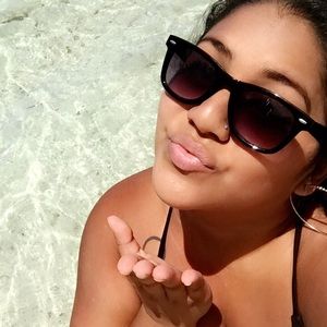 Meet your Posher, Natalie