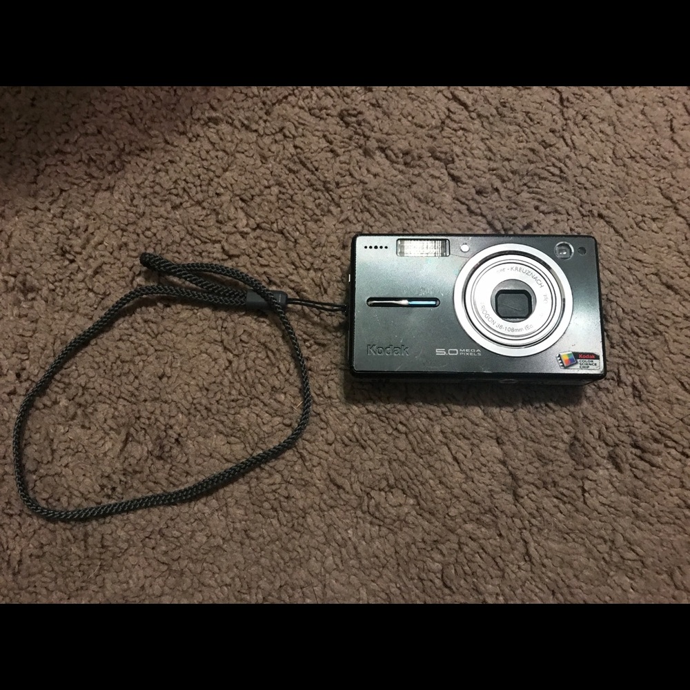 Kodak EasyShare V550 digital camera