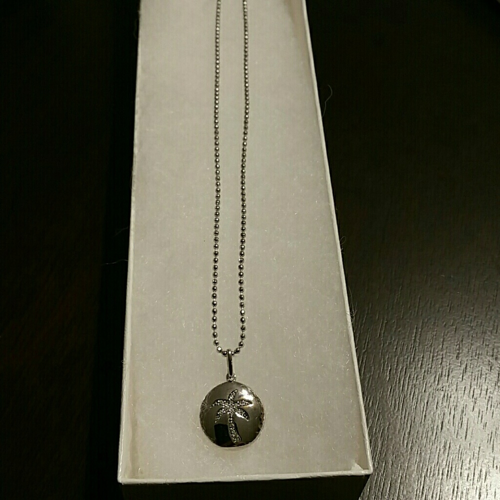 Palm tree beach necklace