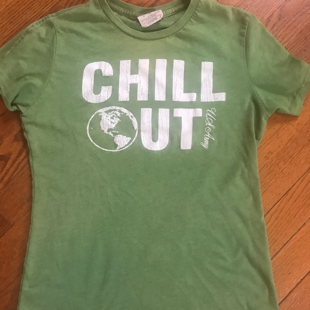 Chill out Tee