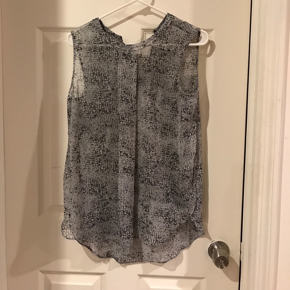 Vince Camuto top