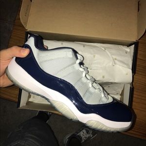 Jordan 11 "Georgetown" low