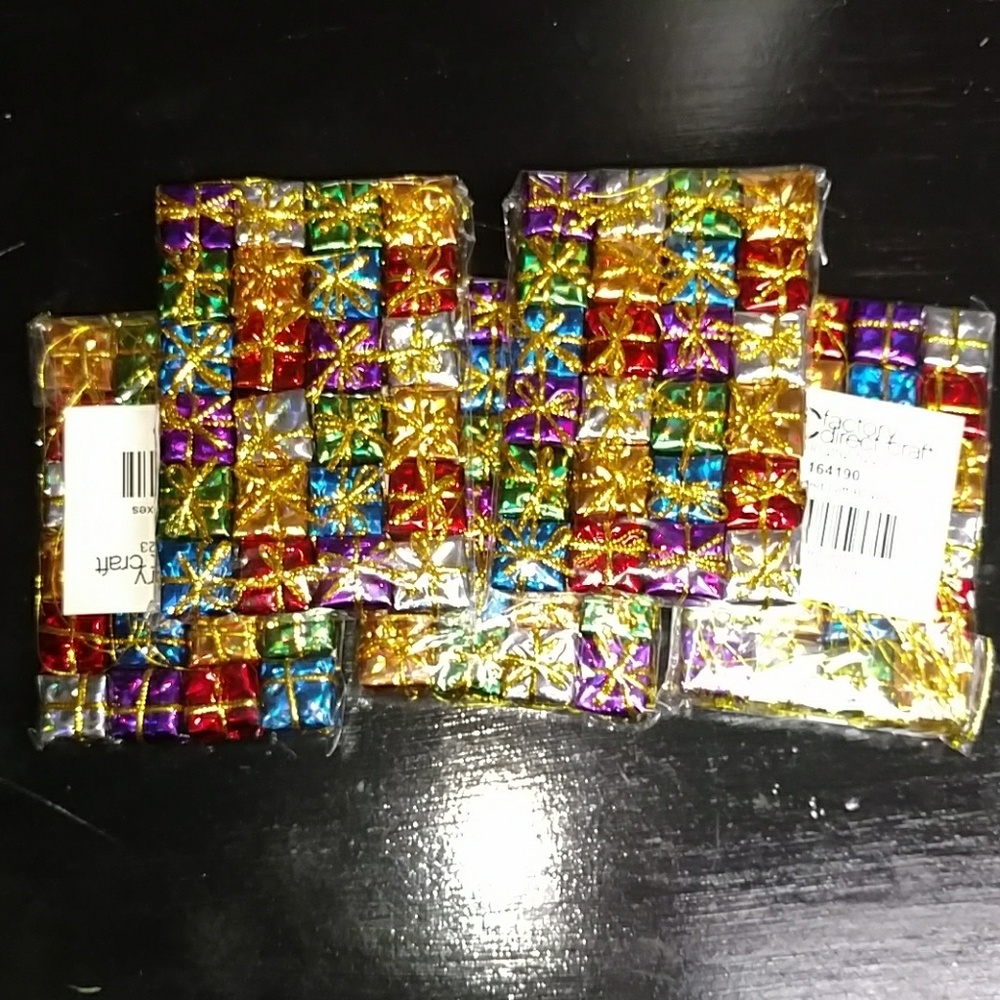 Lot of Mini Christmas packages