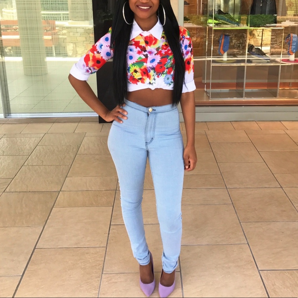 Floral blouse - Picture 3 of 3