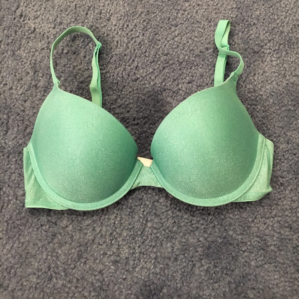 32C Victoria Secret Pink Bra
