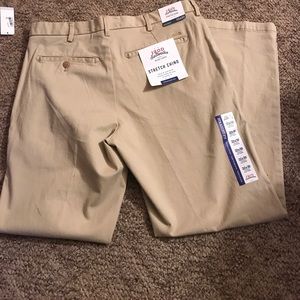 Izod saltwater stretch chino khaki pants