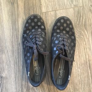 Polka Dot Black Keds