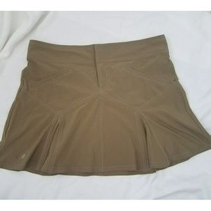 Athleta Olive green athletic skirt zipper pocket 8