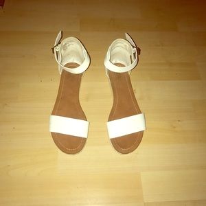 Trendy Ankle Strap Flats