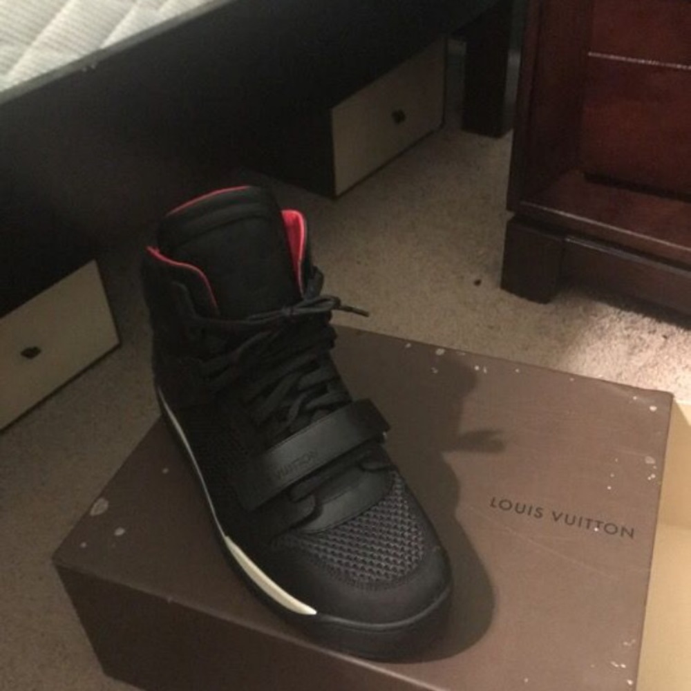Men's LV sneakers