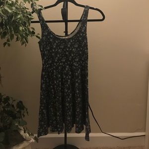 Floral short summer dress!