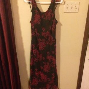 Black and Red Floral Shell Dress