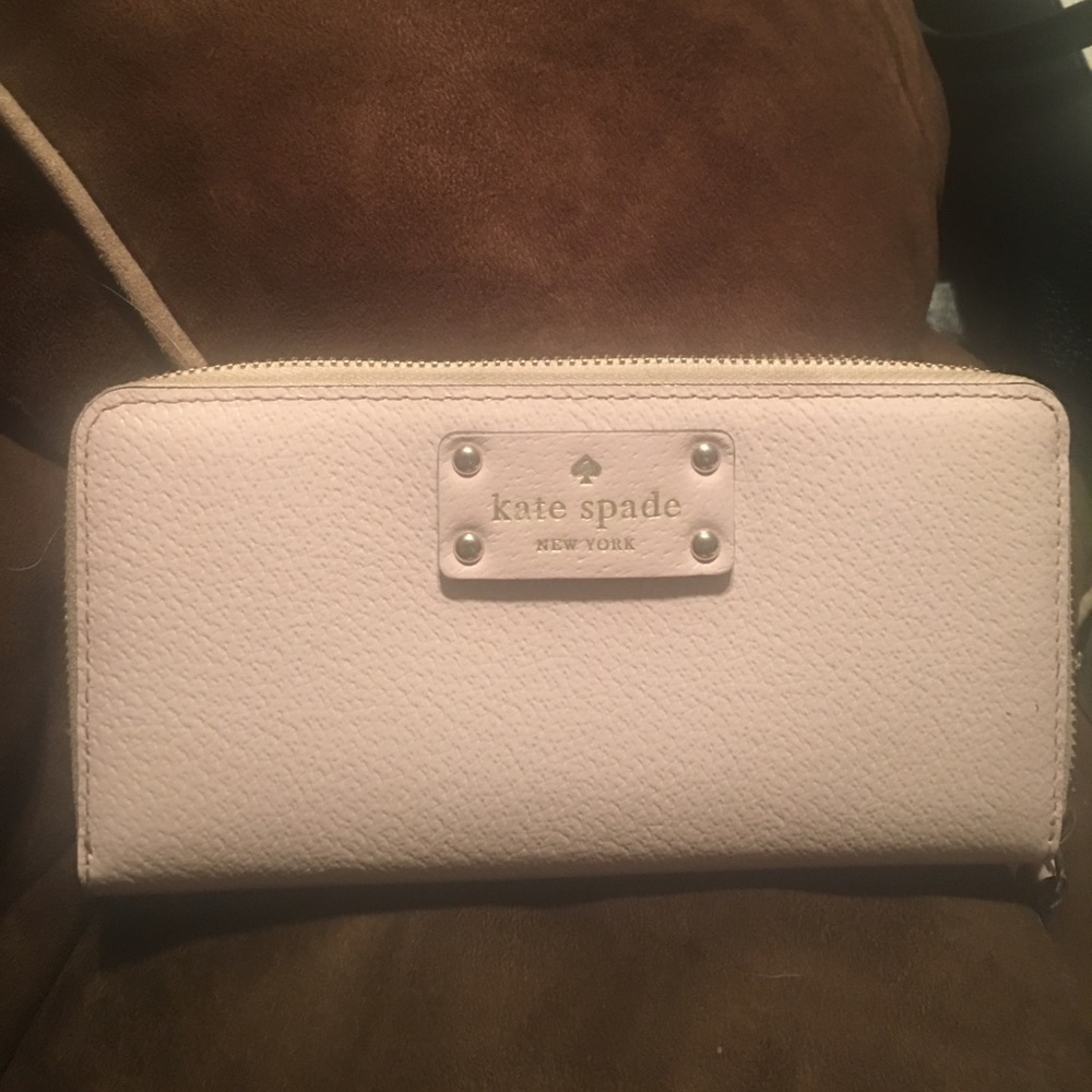 Authentic Kate Spade Wrap Around Wallet