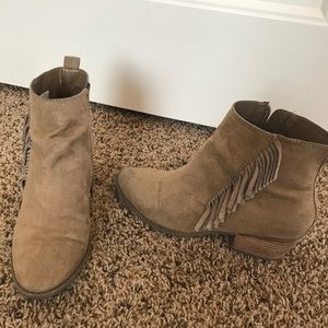 American Eagle fringe booties