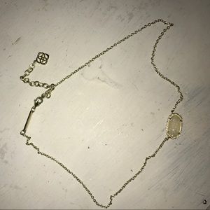Kendra Scott delicate necklace
