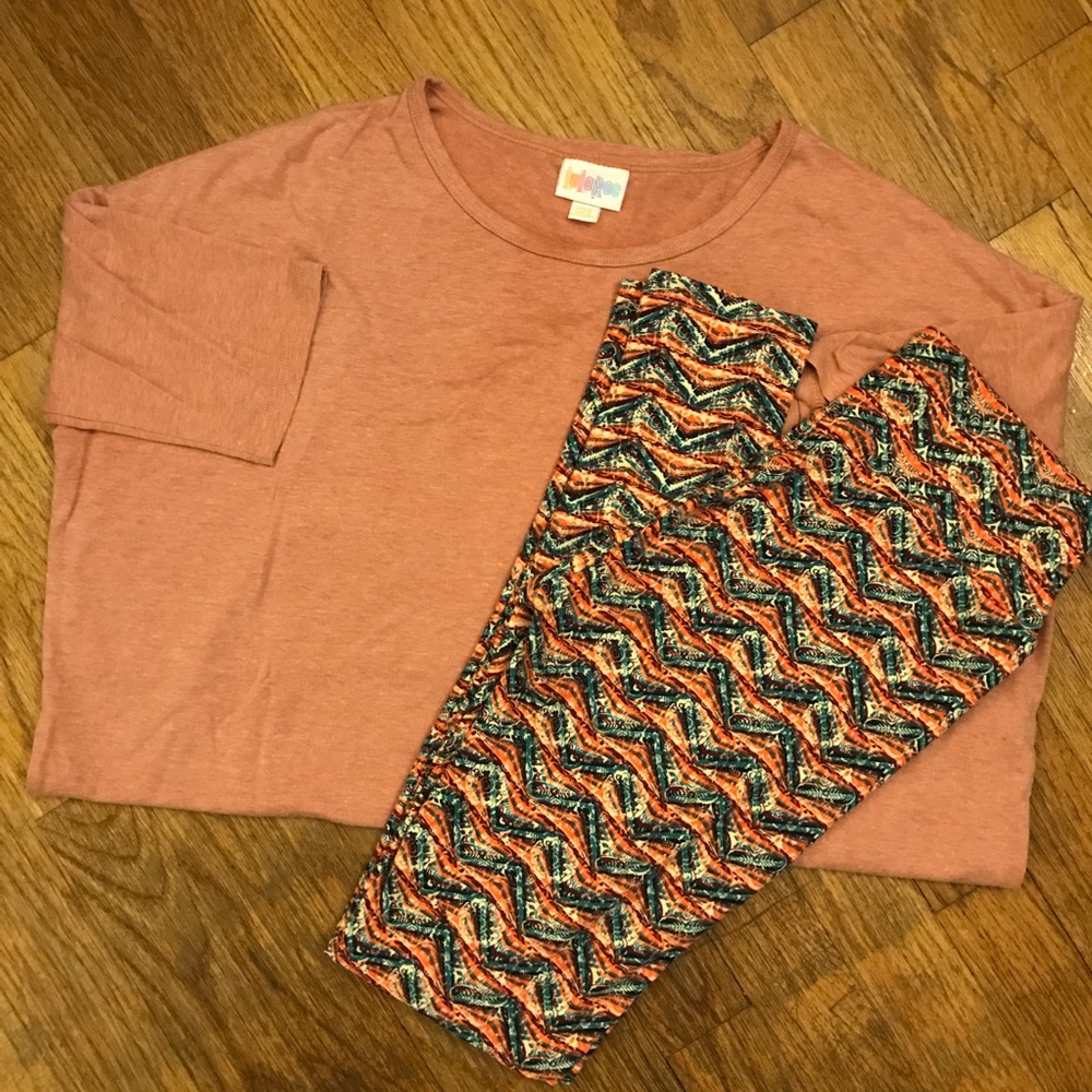 🍁 OUTFIT: LuLaRoe OS leggings + Irma 🍁