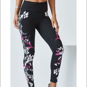 Fabletics Lisette High-Waisted Legging (M)