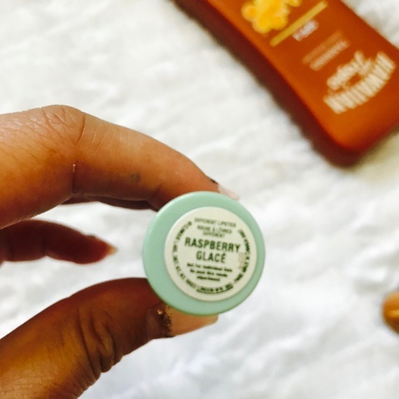 ❗️1 Left❗️NWT Clinique "Raspberry Glacé" Lipstick! - Picture 2 of 2