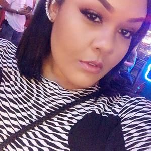 Meet your Posher, Nina