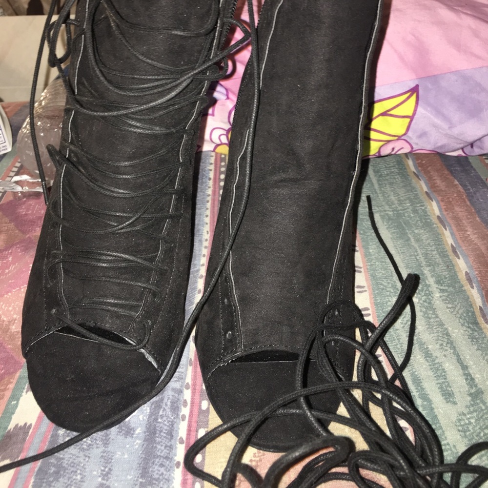 Black suede peep toe pump