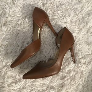 Brown/Dark tan pointy heels