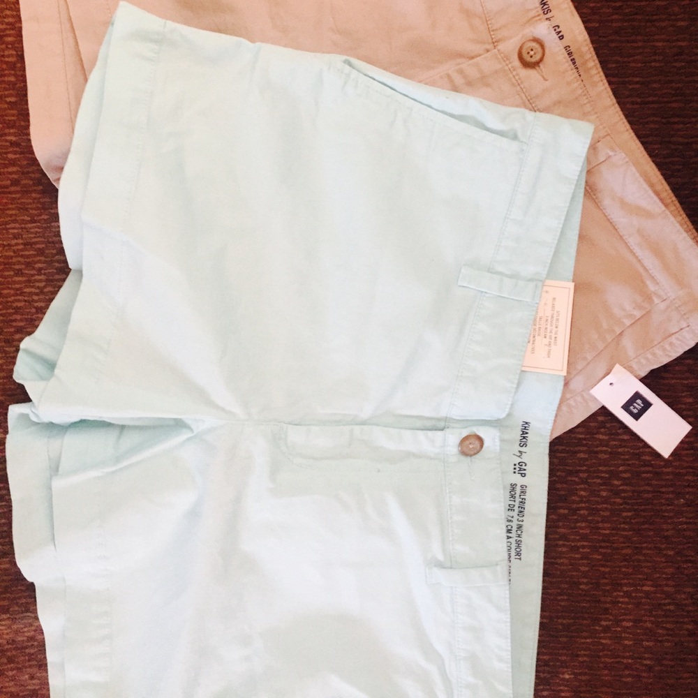 GAP shorts NEW 2 pairs