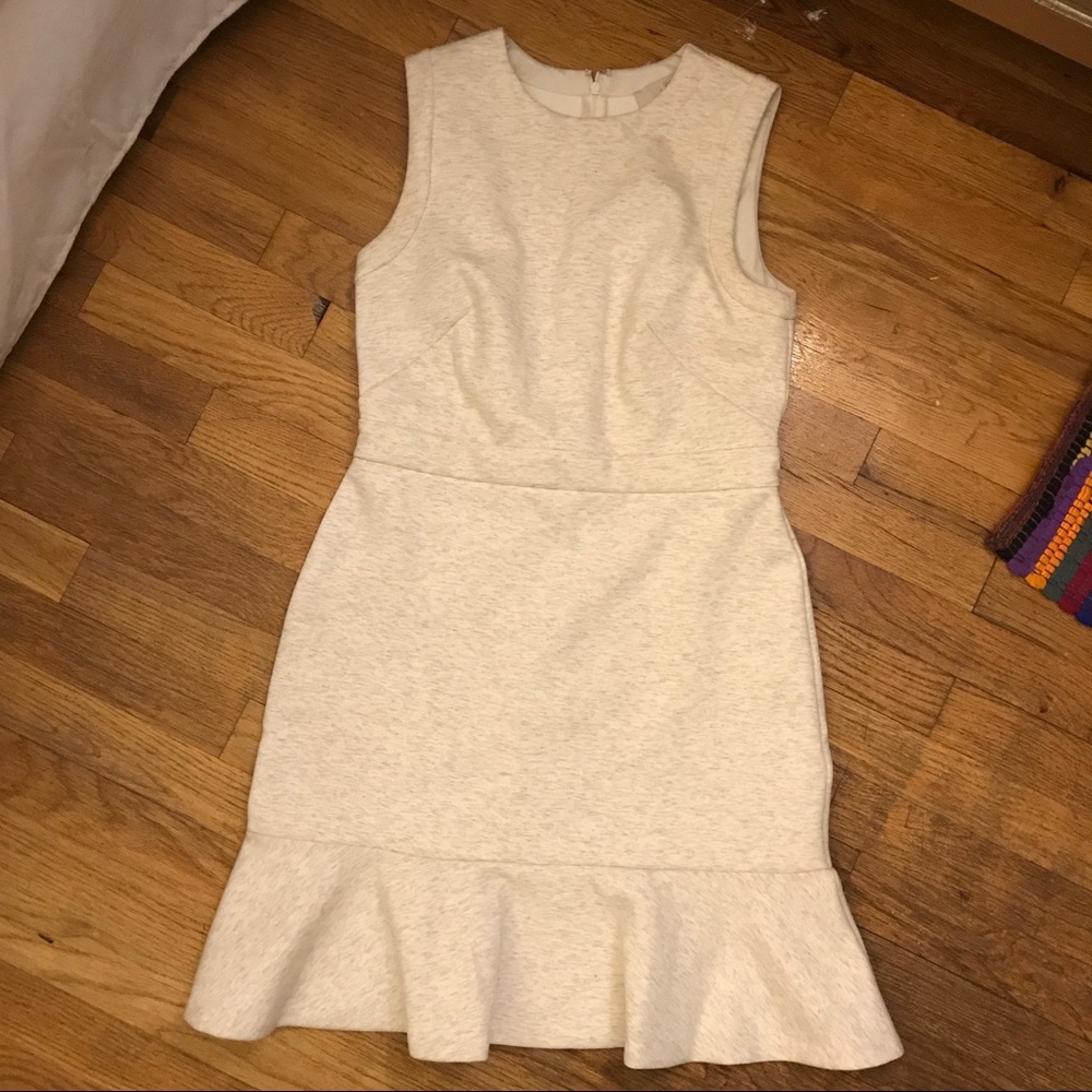 🍁 LOFT Ruffled Bottom Dress 🍁