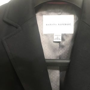 Banana Republic sleek suiting blazer