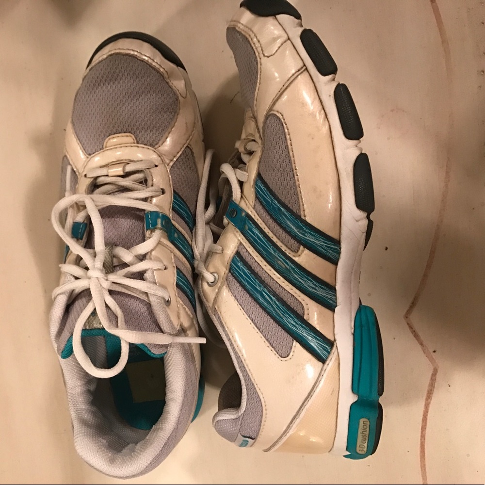 Adidas Vibesurround Athletic Shoes