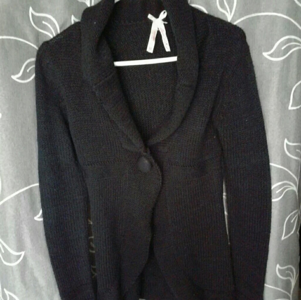 Black Quilted Sweater