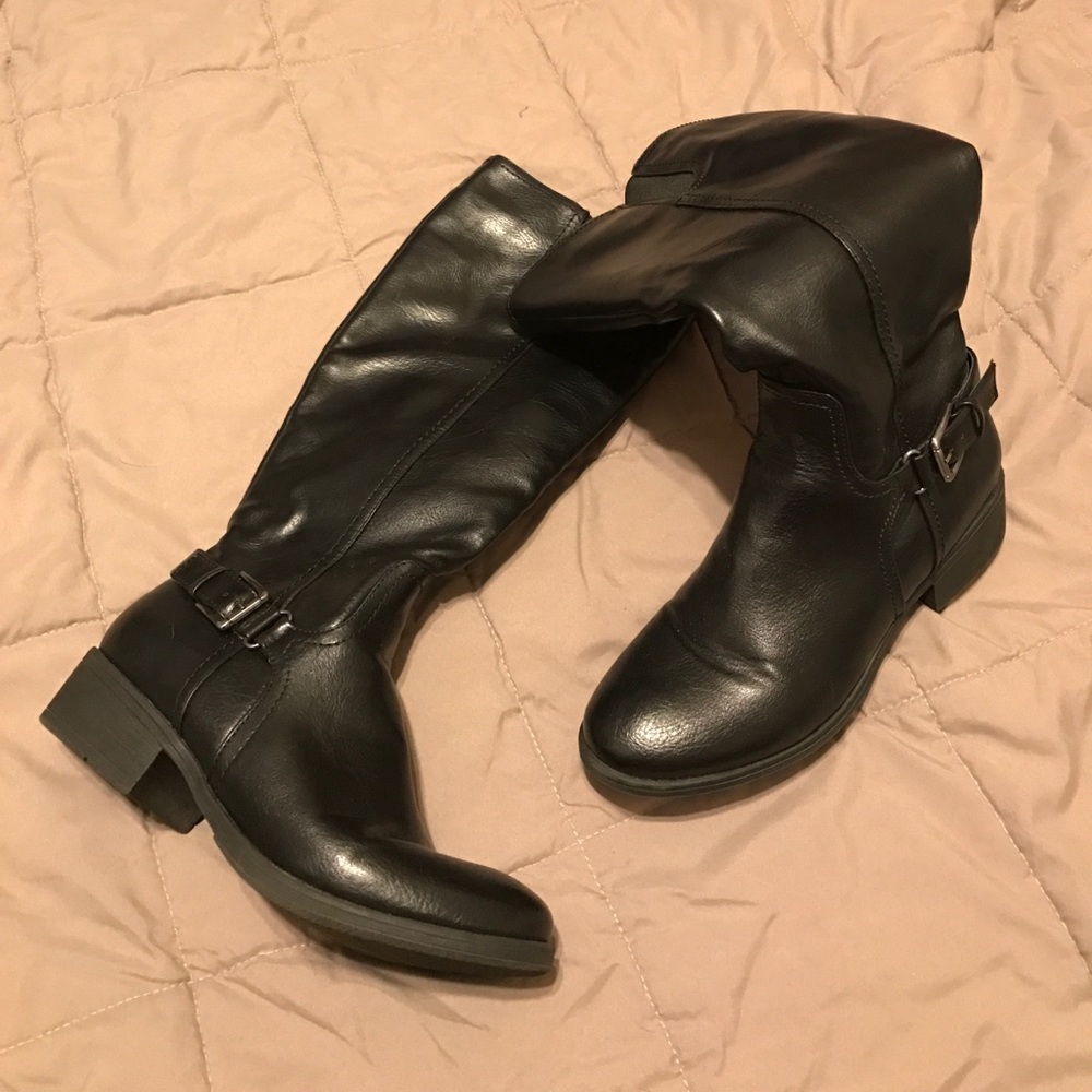 Black boots
