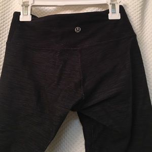 EUC Lululemon Crop Leggings