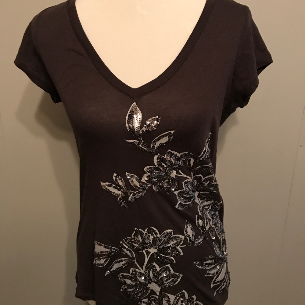 Like New Express flower sequin top