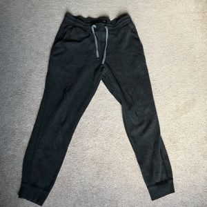 American eagle joggers